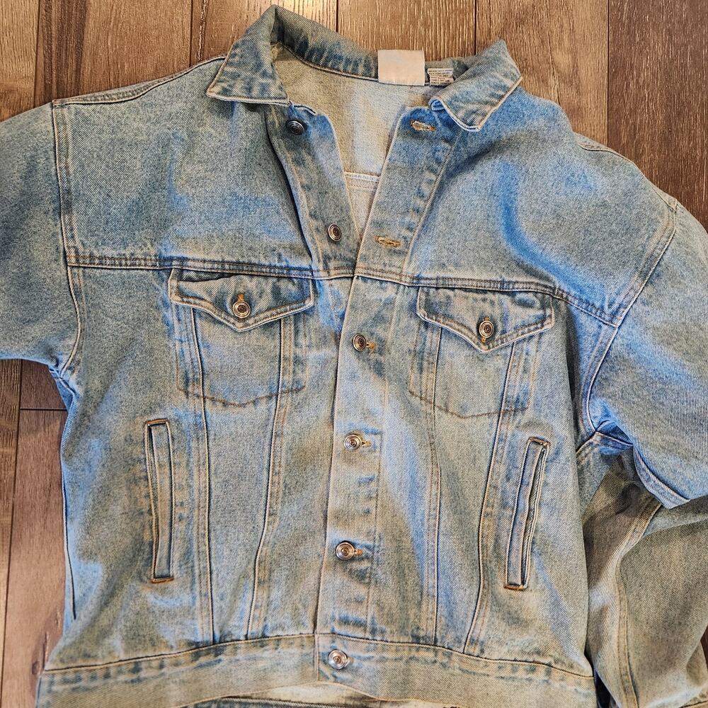 Vintage 80's 90's light wash Denim Blue Trucker Jean Jacket Boxy Fit Mens L